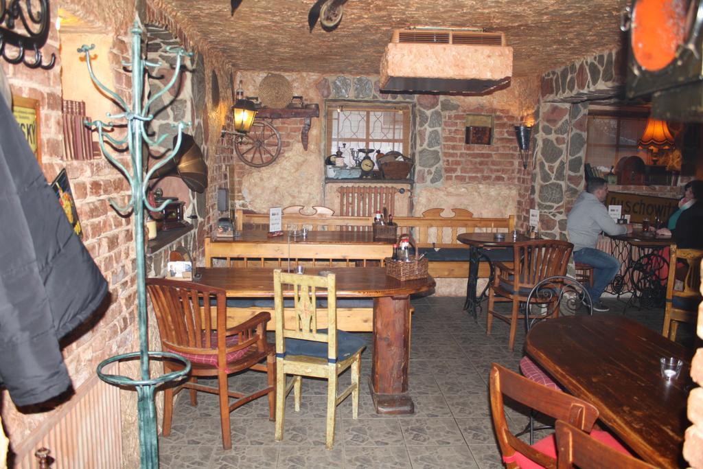 Penzion U Antonickova Pramene Mariánské Lázně Exterior foto
